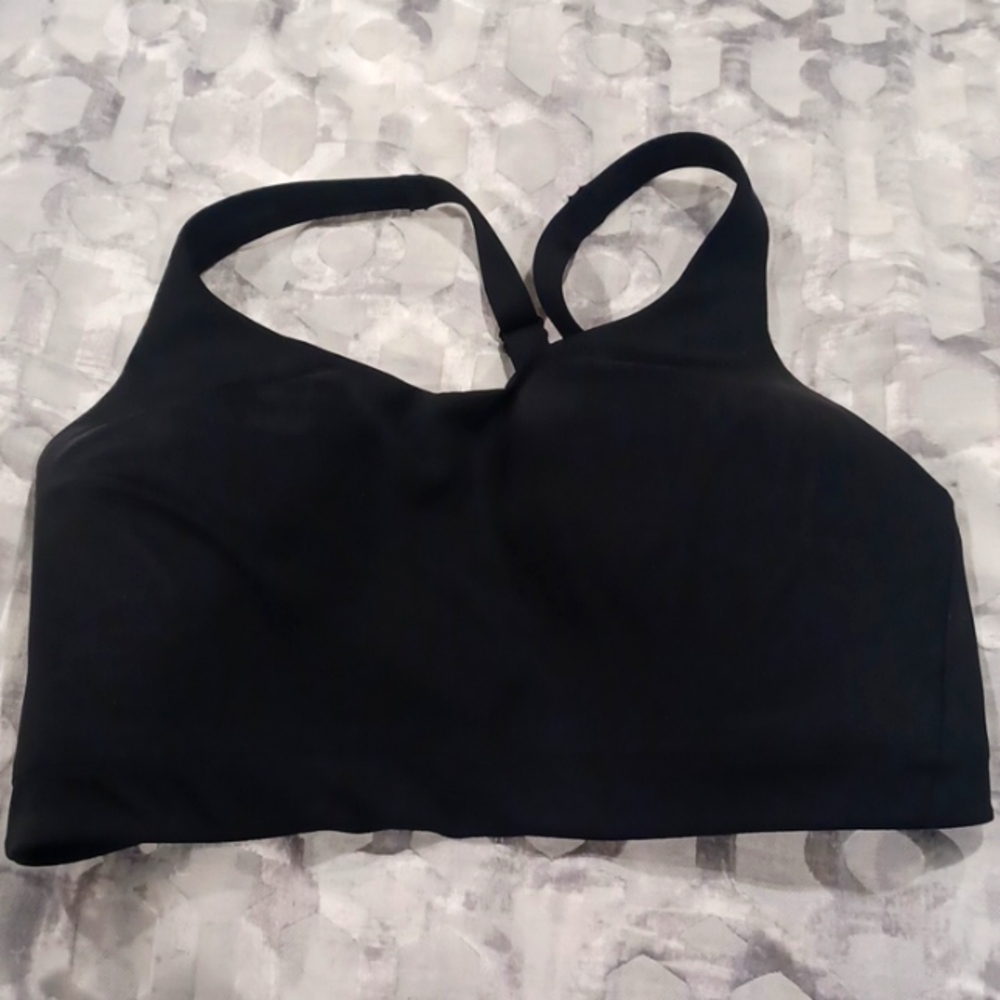 Athleta Wirefree Racerback Sports Bra 38DD in Black NWOT